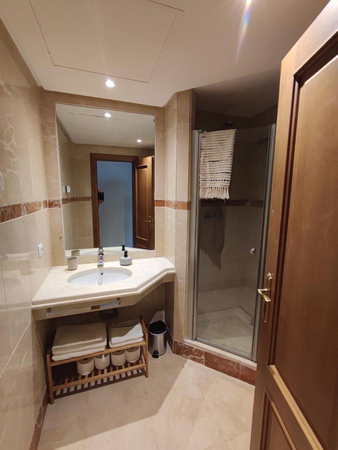 Costalita On The Beach - 3 Bedroom Cosy Apartment Estepona Exterior photo